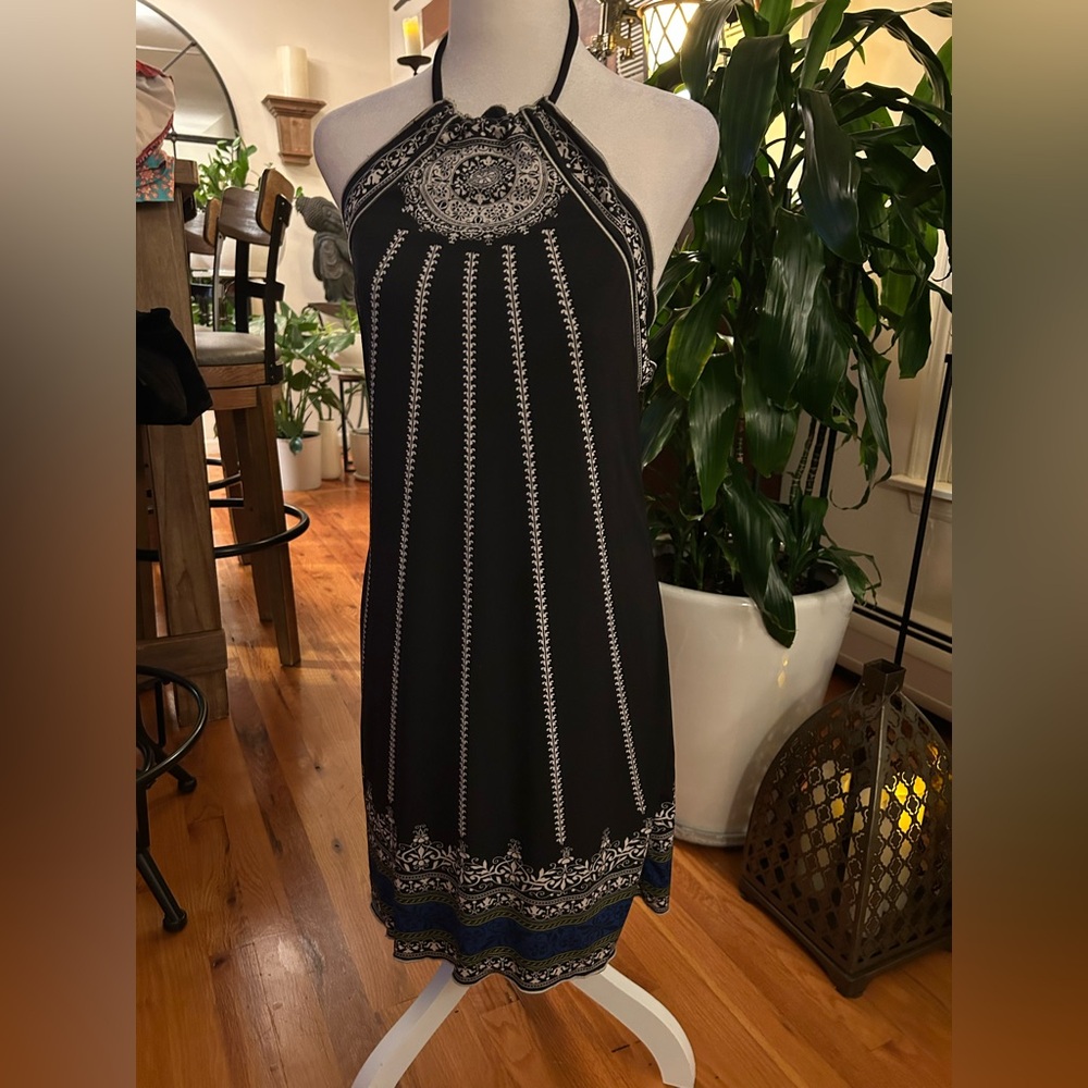Max Studio Classic Black Dresss/Top with a touch of white, blue and olive